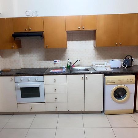 Larnaca Beach Apartment Экстерьер фото