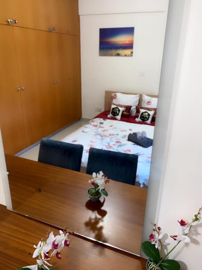 Larnaca Beach Apartment Экстерьер фото