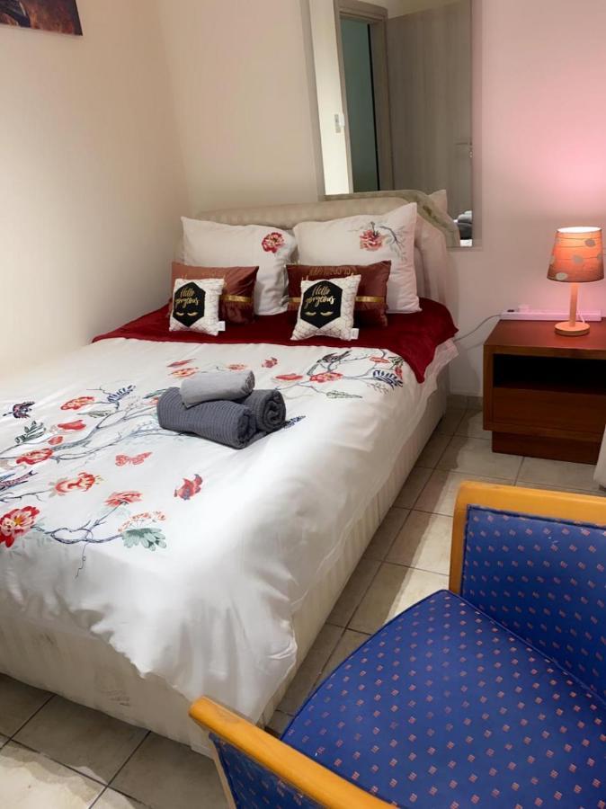 Larnaca Beach Apartment Экстерьер фото